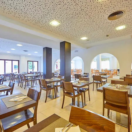 Gavimar Ariel Chico And Hotel Cala d'Or (Mallorca)