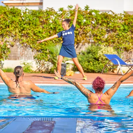 Hotel Gavimar Ariel Chico And 3*